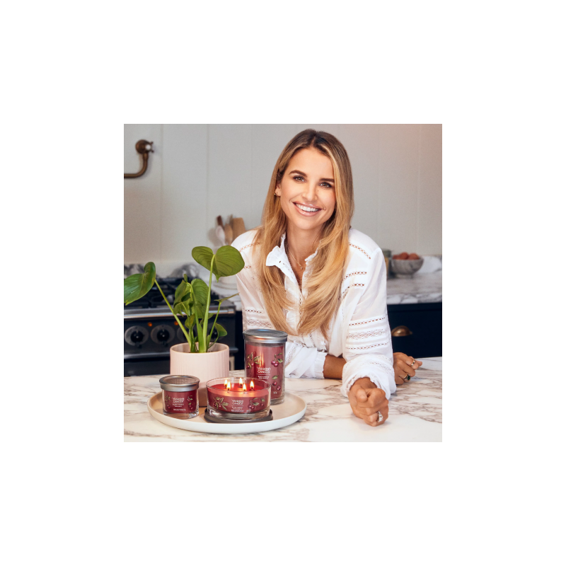 Candele profumate Candela a 2 stoppini Black Cherry Yankee Candle 567g