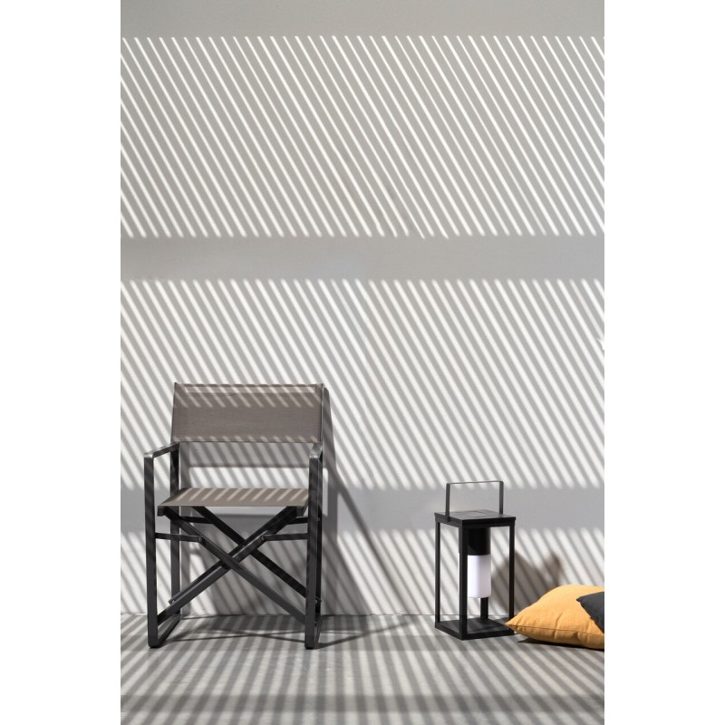 Illuminazione Lampada solar led in acciaio nero con manico 17x17x38h cm batteria ricaricabile Illuminazione Lampada solar led in acciaio nero con manico 17x17x38h cm batteria ricaricabile