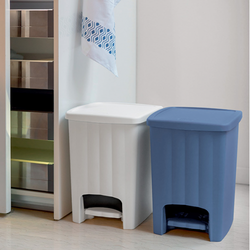 Pattumiere Pattumiera a Pedale con Secchio Interno Estraibile 20 lt Linea Margherita in Plastica Blu